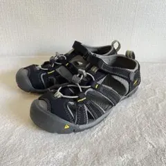 KEENキッズサンダル　ニューポートH2 22.5センチ