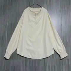 ダブルネーム　シャーリングカラー 長袖カットソー　アイボリー　F