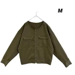 美品/ノーカラージャケット/フルジップ/裾後ろゴム/カーキ/サイズM