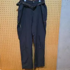 アウトドアパンツ