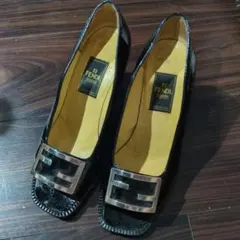 【中古品】FENDIブラックスクエアトゥシューズメタルバックル付36½ 23.5のサムネイル