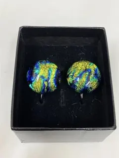 青と緑のメタリック イヤリング