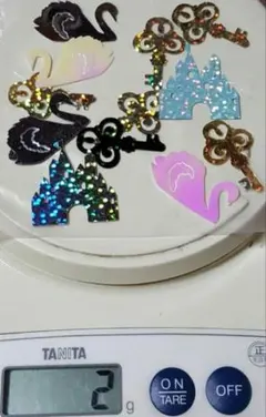 ハンドメイド　資材　スパンコール　メルヘン　白鳥　お城　鍵