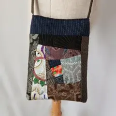 マ*ん様 着物リメイク大島紬.正絹.紬などパッチワークミニショルダーバックスマホ