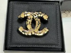 CHANEL シャネル　ブローチ　ココマーク　レジン　ブラック　黒　ゴールド