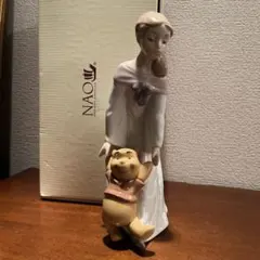 新品　未使用　くまのプーさん　リヤドロ　NAO 箱入り　人形　陶器　ディズニー