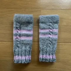 ハンドメイド　グレーとピンクのストライプ ニットアームカバー