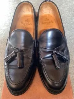 Berwick タッセルローファー 黒 7