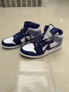 Purple Jordan 1 midsのサムネイル