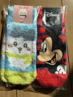 Disney ミッキー　ちいかわ　ハチワレ　もこもこ　ソックス 23-25cm