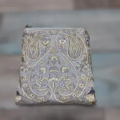 インド刺繍リボン　フラットファスナーポーチ　ホワイトカラー