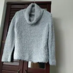 レディース　タートルネック　シャギーニット　セーター　ライトグレー　サイズF