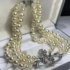 未使用級　ヴィヴィアンウエストウッド　3連　大玉　デカオーブ　パールネックレス