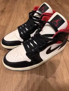 Air Jordan 1 Mid 
