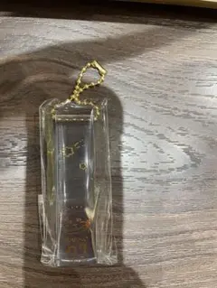 ちいかわ　ホテルのキーホルダー　ラッコ