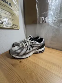 New Balance ランニングシューズ ホワイト/シルバー