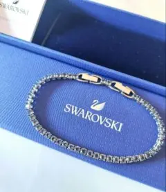 ほぼ新品 SWAROVSKI Tennisデラックス ブレスレットスワロフスキーのサムネイル
