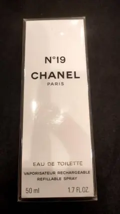 【新品未使用品】CHANEL N°19 EAU DE TOILETTE
