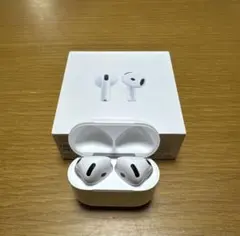 Apple AirPods4 ( 第4世代 )(シリコンカバー付)のサムネイル