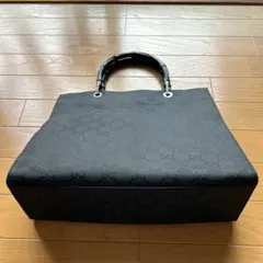 GUCCIバンブーバック