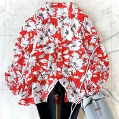美品 ダイアグラム バンドカラーフラワーブラウス レッド 花柄 レッド 36のサムネイル