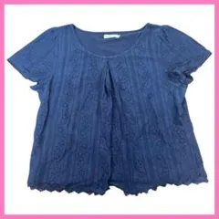 アース　ミュージック＆エコロジー　Ｔシャツ　Ｍサイズ　ネイビー　花柄　レース