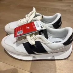 Item thumbnail for item 00d46d8b-3f43-4ab5-8f1b-202e4b5e0859