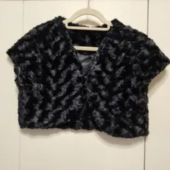 【未使用】黒 ファー風 ボレロ　美品！