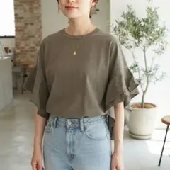 【極美品】JOURNAL STANDARD フリル袖 カットソー カーキのサムネイル