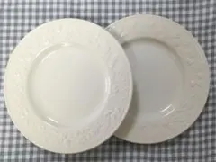 【英国製】ロイヤルスタッフォード レリーフ プレート 21.5cm 2枚セットのサムネイル