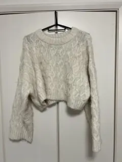 Chicoホワイト ケーブルニット ショート丈