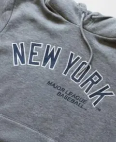 MLB ニューヨーク・ヤンキース長袖パーカー