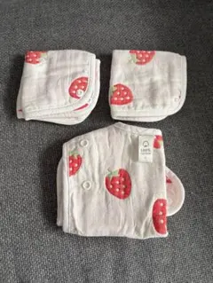 いちご柄 抱っこひも用インナーカバー