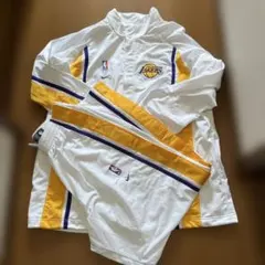 Item thumbnail for item d6db4e85-a906-4002-b87a-29f3927e16b6