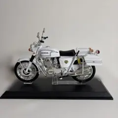 HONDA 750 白バイ 模型 オートバイ