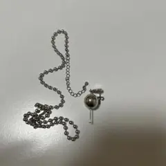 シルバー ボール型ピアス