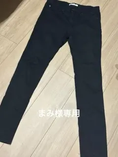 GU スキニーパンツ 黒 サイズ28