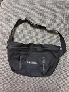 アンダーアーマー UNDER ARMOUR UA ラージ ボディバッグ