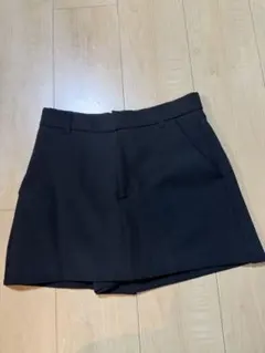 ZARA ラップショートパンツ ブラック XSのサムネイル