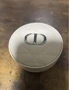 ディオール ディオールスキン フォーエヴァー クッション パウダー ラベンダー