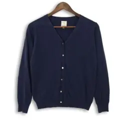 シンプルで着回し自在 AMERICAN HOLIC Vネックカーディガン 紺 Mのサムネイル