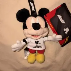 ディズニー×F1 ミッキーマウスぬいぐるみキーホルダー - メルカリ