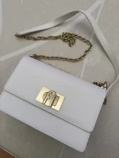 FURLA 1927 クロスボディMINI白【正規品ファミセ購入】