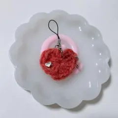 ハンドメイド　ストラップ　毛糸　ハート