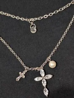 シルバー　クリスタル十字架　パール　 ダブルレイヤー ネックレス