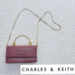 CHARLES & KEITH ピンク 巾着型ショルダーバッグ - メルカリ