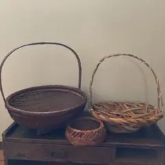 カゴ　骨董　3個　持ち手つきのサムネイル