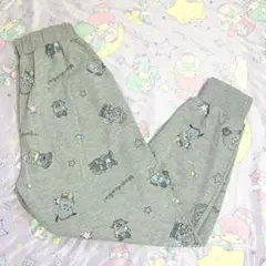新品未使用 サンリオ はぴだんぶい スウェット 薄手 ズボン M 総柄 グレー