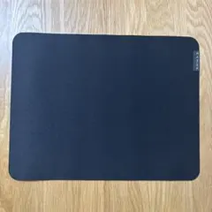 Razer Gigantus V2 – M ゲーミングマウスパッド 布タイプ