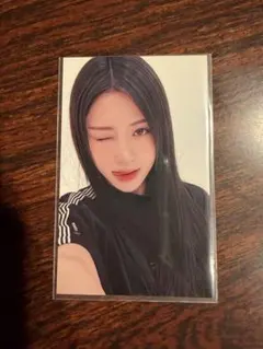 LE SSERAFIM￤UNFORGIVEN￤ユニバ￤ラキドロ￤ユンジン￤トレカ